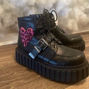 LAMODA platform boots